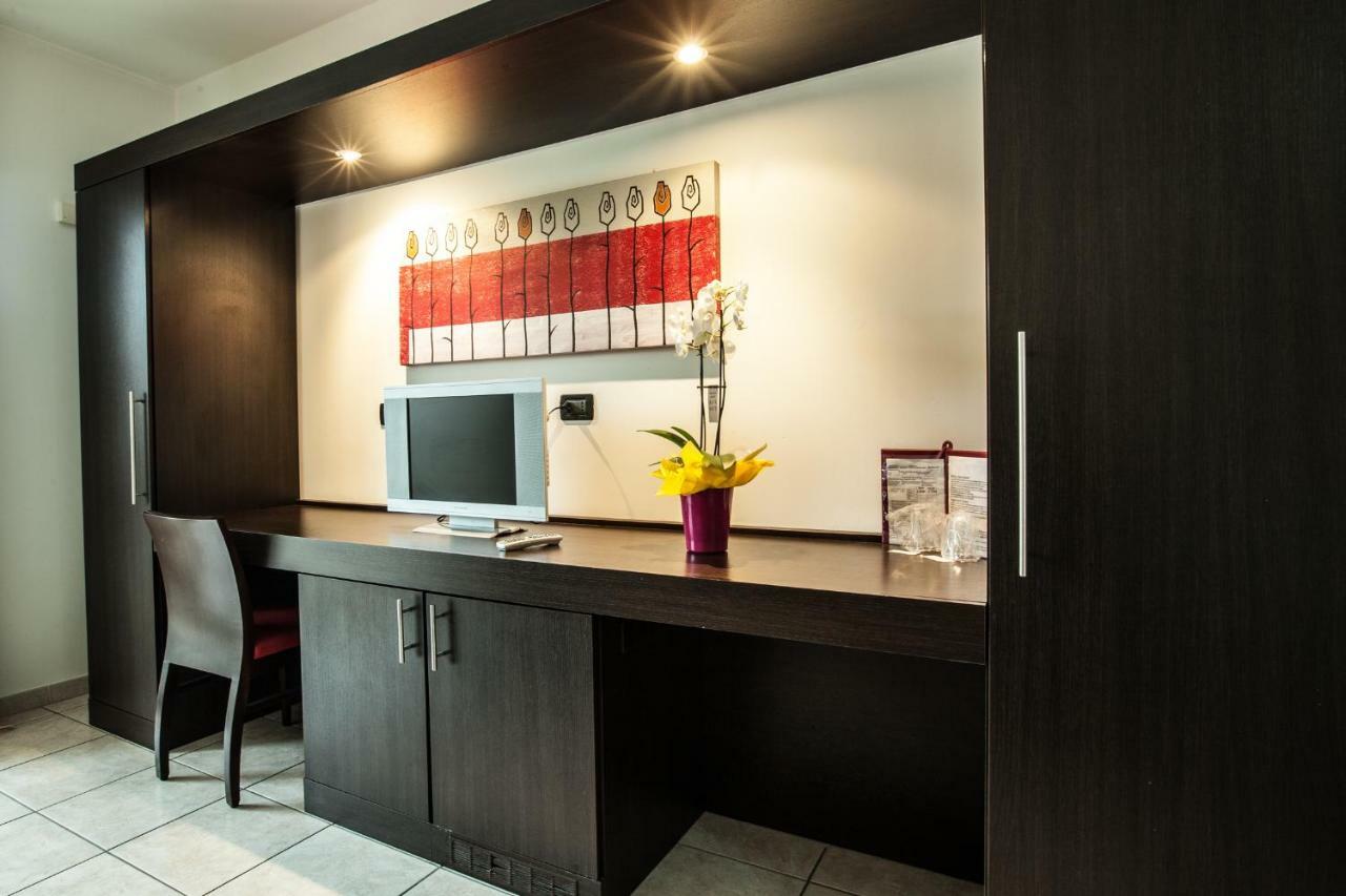 Hotel Davide Rivoli  Eksteriør billede